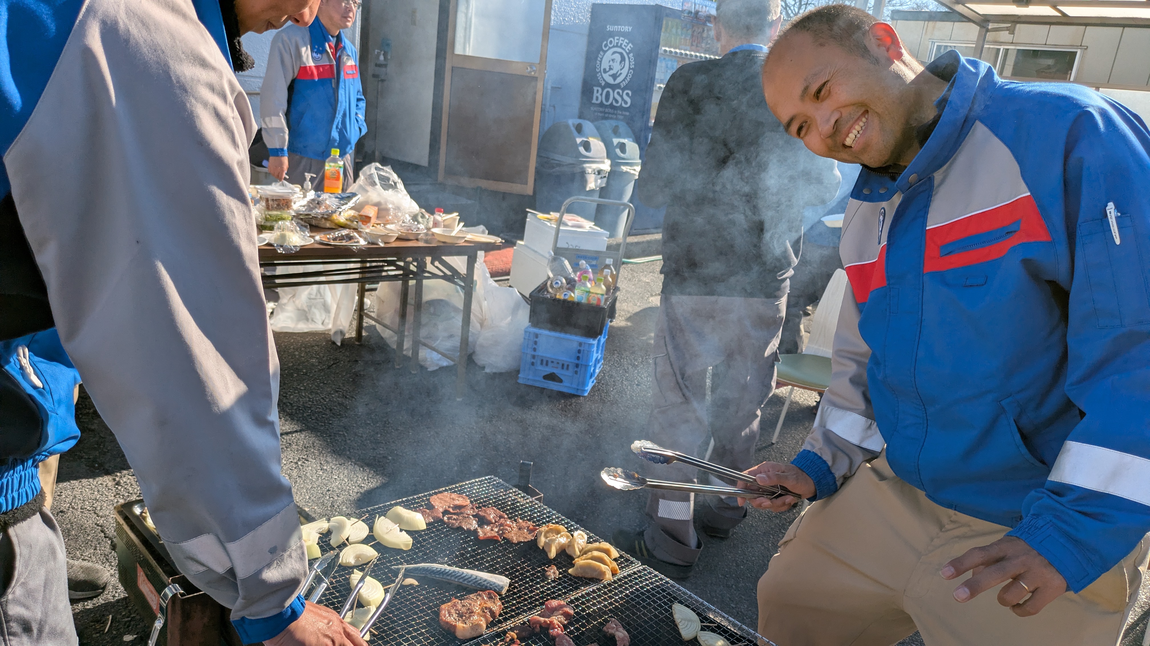 年齢に関わらず社員みんなが仲良く、明るい仲間が集った会社です!